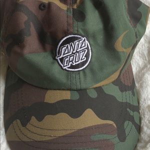 Santa Cruz camo hat